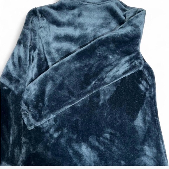 32 Degrees Heat Fleece Jacket in Deep Blue - Picture 2 of 3